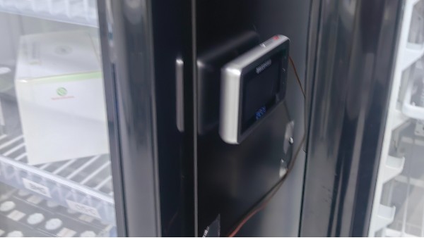 儲血冰箱的溫度要求嚴格嗎？如何保證冰箱內的血樣處于正常溫度環境內呢？25.4.23