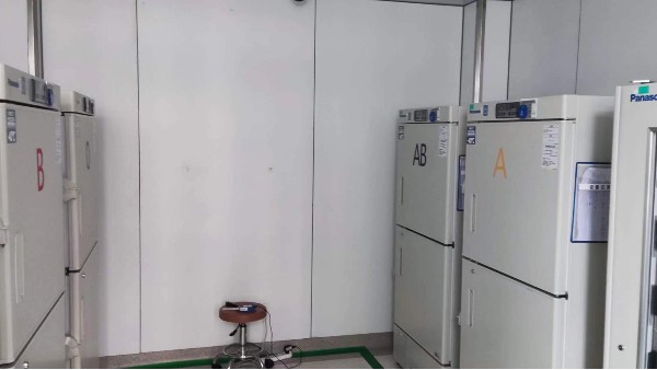 成功安裝云南省阜外心血管病醫(yī)院輸血科儲存冰箱溫度監(jiān)控23.11.3