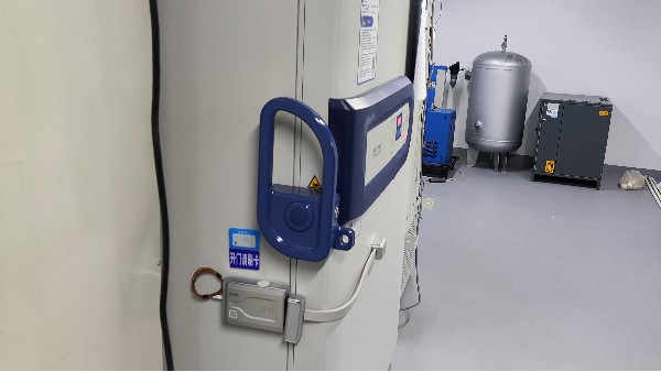 生物冰箱智能鎖是給樣本冰箱又加了一層保護柜嗎?25.12.22